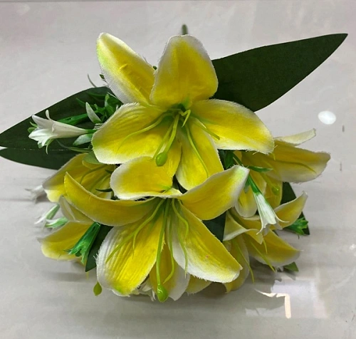 Искусственные цветы "Букет лилий" 35см 7 цветков желтые